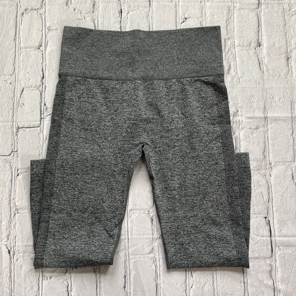 Forever 21 and Old Navy Active 2 pairs Medium joggers - Picture 11 of 12